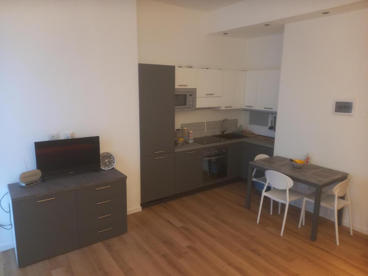 Ferienwohnung Bilocale 7 Piano Balcone Vista Skyline Mailand Exterior foto